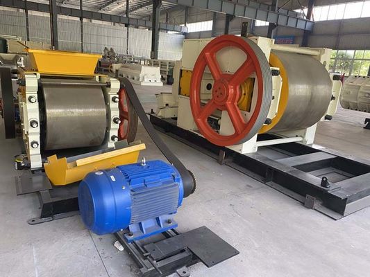 Macchina di frantumazione a rulli di mattoni di argilla ad alta velocità per impianti di fabbricazione di mattoni