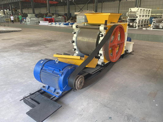 Macchina ad alta velocità fine del mulino del frantoio a cilindro per le materie prime molli
