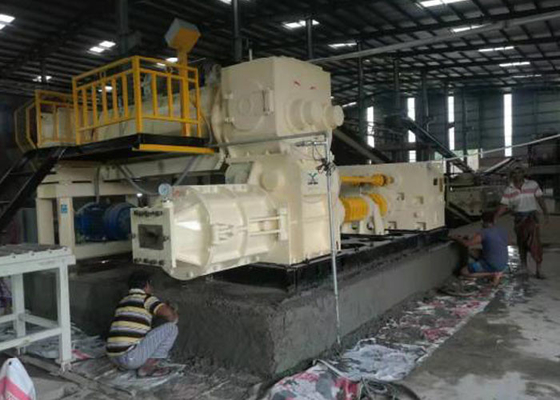 Clay Block Making Machine Vacuum licenziato EV Clay Brick Machine rosso d'espulsione