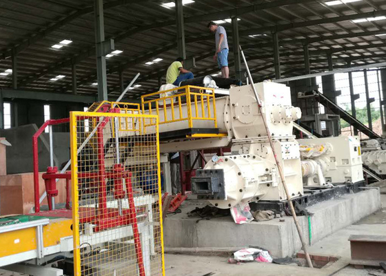 Espulsore di vuoto nel mattone dell'argilla che fa il macchinario d'espulsione di modellatura della fabbrica