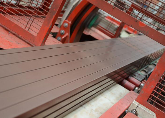 Macchina di taglio di mattoni di argilla ad alta precisione con lunghezza di fetta di 2,1 m e 12-16 tagli al minuto Modello QTQD-1