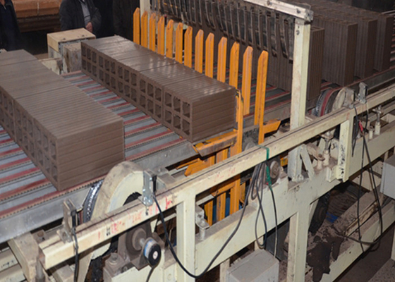 Tagliatrice automatica piena del mattone della parete della macchina vuota resistente di taglio a blocchi