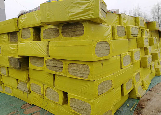 Materiale refrattario dei mattoni refrattari rossi dell'allumina per la pianta del forno di tunnel