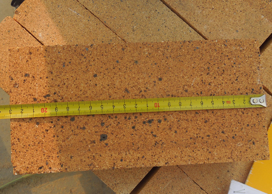 Pressione idraulica materiale rendente incombustibile Clay Fired Bricks del mattone refrattario