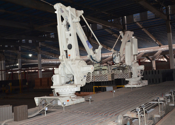robot automatico del blocchetto del mattone dell'argilla che fissa impilamento del macchinario per la linea di produzione del mattone dell'argilla