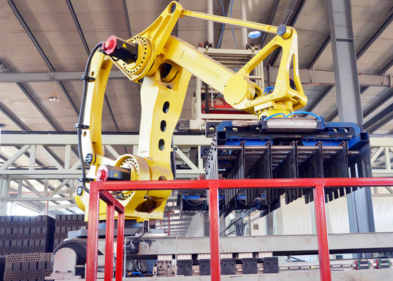 Impilatore robot da 9,5 kVA per la produzione di mattoni in argilla completamente automatica