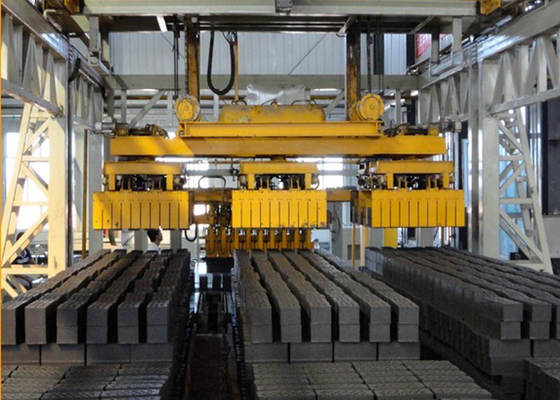 Impilatore robot da 9,5 kVA per la produzione di mattoni in argilla completamente automatica