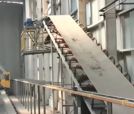 macchina per fabbricare i mattoni dell'argilla del nastro trasportatore 0.8m/S per costruzione