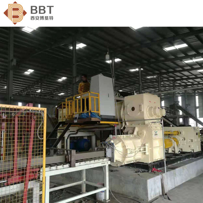 Solido/cavità comuni rossi Clay Brick Making Machine Vacuum che forma espulsore