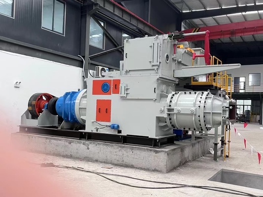 120000-130000pcs/day Capacità Macchina per la fabbricazione di mattoni di argilla Extruder a vuoto per blocchi solidi e cavi in impianto di forno in galleria