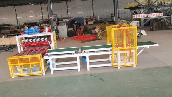 Sistema avanzato di taglio di mattoni completamente automatico Macchinari Altezza massima di taglio 300 mm Lunghezza massima della striscia di fango 2,1 metri