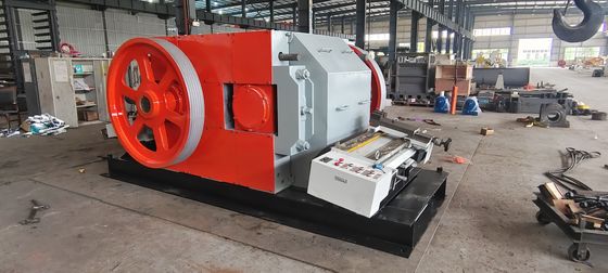 Macchine per la frantumazione a rulli,macchine per la frantumazione a doppia laminazione di mattoni di argilla,macchine per la frantumazione di rulli per fabbricazione di mattoni di argilla